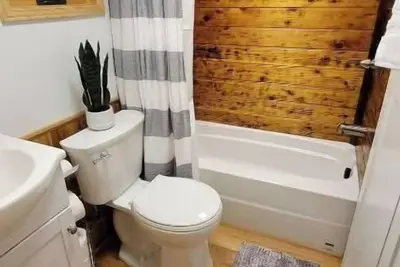 Image de Texas Themed Tiny House /fast wifi, boat parking
