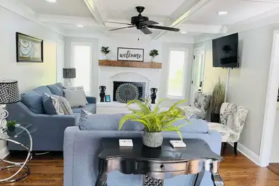 Image de Superb 4br/Suite Nkc Near Kc Chiefs, Soccer Stadiums, Airport & Entertainment
