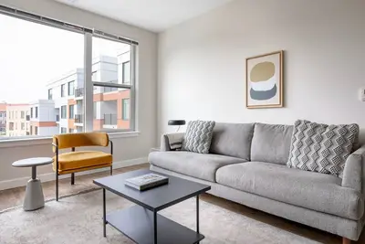 Image de Amazing Brighton 2br w/ W/D and Gym, nr Green Line, by Blueground