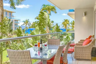 Maui Resort Rentals: Honua Kai - 4 Total Bedrooms, Beautiful Ocean And West Maui Mountain Views!