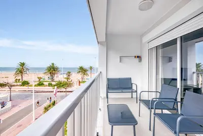 Appartement 'Bonaire' avec vue sur la mer, piscine partagée et terrasse privée