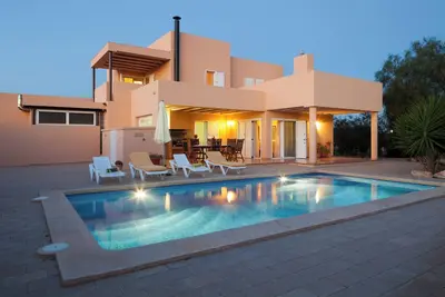 Villa 'Ca Na Catalina' avec piscine privée, Wi-Fi et climatisation