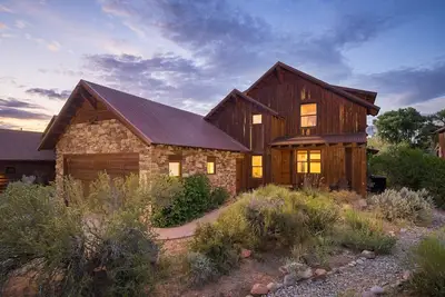 Coyote Run #2 - Stunning Views