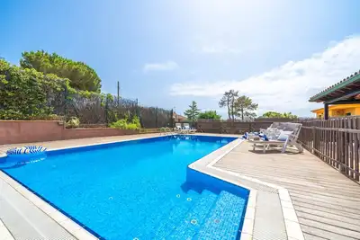 Image de Villa Margot Lux, ideal for families, swimming pool & Aircon
