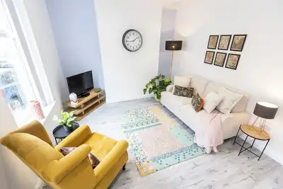 Cosy & Modern Home by Hebden Canal, Sleeps 6