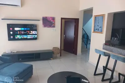Image de Modern Spacious 3-Bedroom Apartment