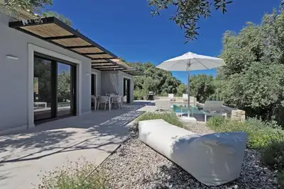 Gaia - Deux Chambres Villa, Couchages 4