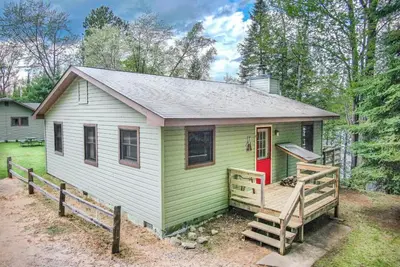 Image de 3br Lakefront Cabin with WiFi & Private Docks