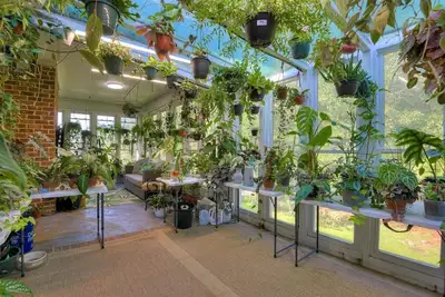 Image de Enjoy Masters in The Garden City's lushest home.
