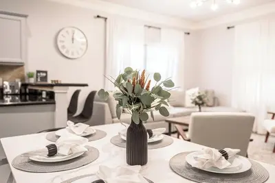 Image de MedCenter Modern Retreat: King Suite and Office