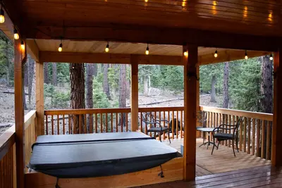 Image de Blue Pine Lodge! Fire Pit!