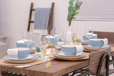 Image de Quaint Family Style Vegas Home