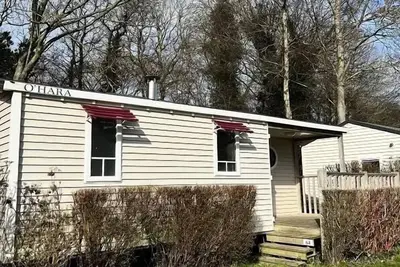 Image de Mobil-Home 27m² Confort  (2ch-4pers) avec terrasse semi-couverte  + Tv 4 personnes