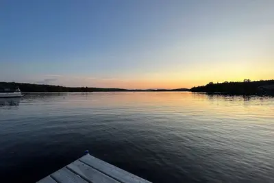 Image de Lakefront Cottage bordering Algonquin Park