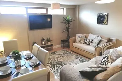 Image de Stunning 3 Bed, 2 Bath Apartment, Sleeps 8 in Liverpool