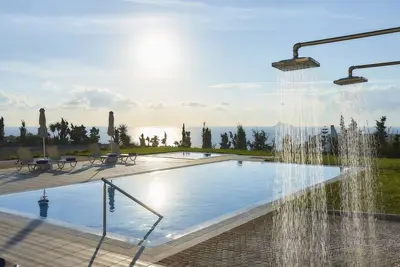 Image de Jolie villa avec grande piscine, vue imprenable