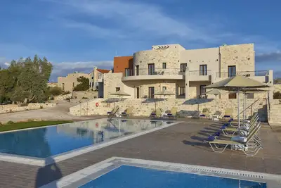 Image de Superbe appartement א Kamilari avec piscine