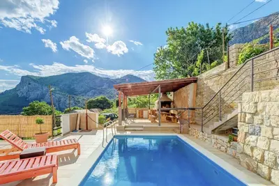 Image de Villa moderne proche mer à Soline