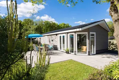 Image de Chalet dans un parc de vacances Park De Veluwe