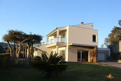 Image de Jolie maison de vacances avec jardin