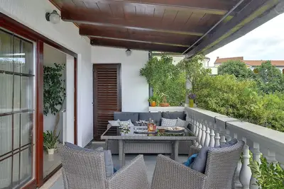 Image de Maison de vacances pittoresque avec piscine