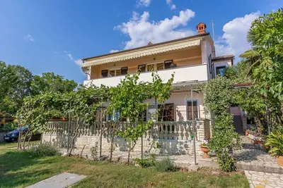 Appartement à Medulin près de Plage & Bbq