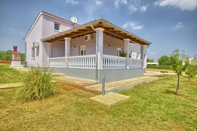 Image de Maison de vacances א Valtura avec jardin