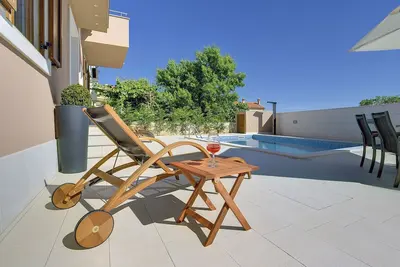 Maison tout confort avec piscine privée