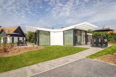 Villa de luxe indépendante à 400 m. de la mer