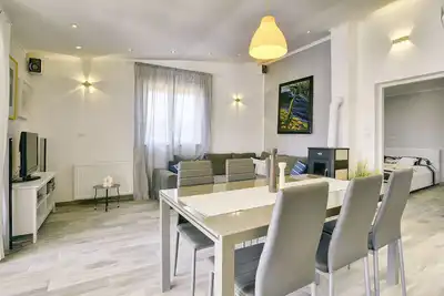 Image de Boutique Villa à Peroj avec jardin
