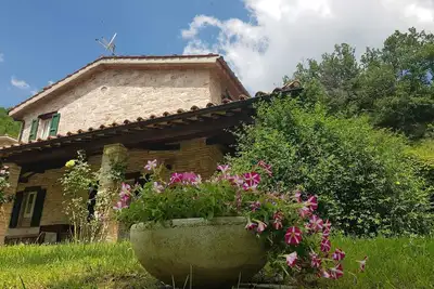 Image de Small villa nestled in the Sibillini National Park