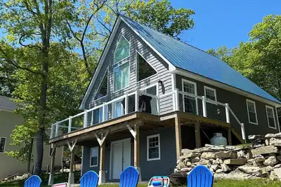Image de Down the Lake @ Heron's Cove - Lakefront Rental Home near Winery/Trails/Casinos