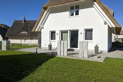 Image de House 18 \"Balthasar\" - Holiday home with sauna and fireplace
