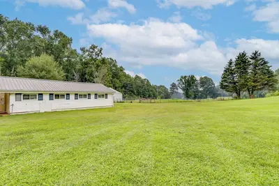Image de Dawsonville Apartment w\/ Covered Patio!