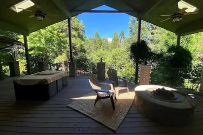 Image de Serene escape w/ bubbling sounds of Wagon Creek & majestic views of Mt. Shasta.