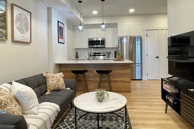 Image de Groovy 1 Bedroom Condo in Seton