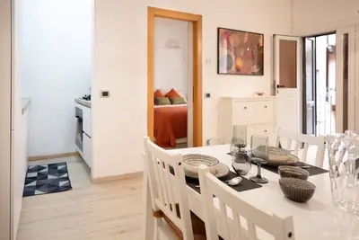 Image de Enjoy ‘Aperitivo’ in modern apt- 10 min from Duomo