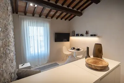 Image de Exclusive apartment for four people in the historic center of Assisi