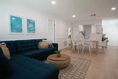 Image de The Juni-7 Unit Renovated Complex