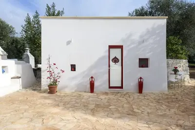Image de The Dwellings of Ma Ma Lamia stone house