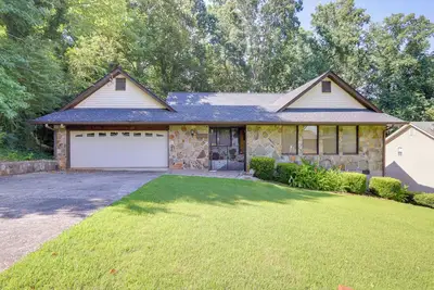 Image de East Point Gem: Quaint Home Near Downtown Atlanta!