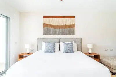 Image de Casa Bellisima! 2 bedroom swim up by RedAwning