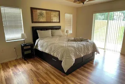Image de Spacious 3 bedroom near entertainment and Disney\n