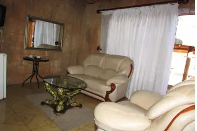 Image de African Cave Lodge close to Dinokeng in Hammanskraal #2