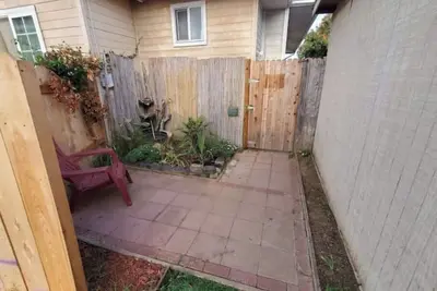 Image de Beach surfer bungalow private yard, 16 blks 2 beach