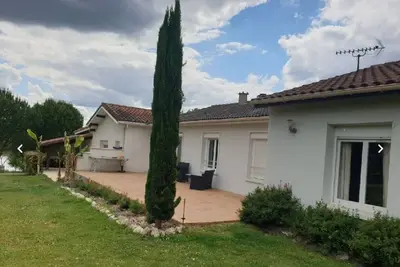 Image de Maison au calme vue sur le lac à 10 minutes de Nérac