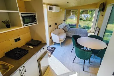 Image de Pura Vida Tiny house Seaside Resort Mirror house