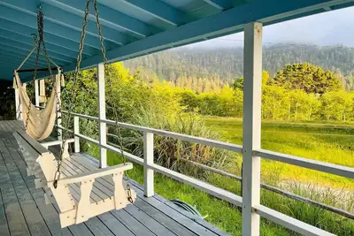 Image de Humble Home on the Coast in the Heart of Redwood National Park with Hot Tub!