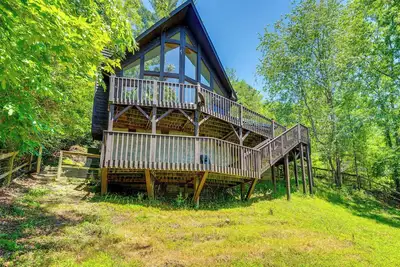 Image de Cozy Murphy Cabin Retreat: Hot Tub & Mtn Views!
