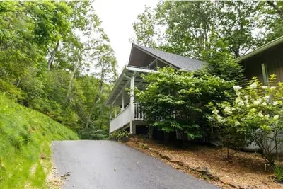 Cozy Cottage/Walk to Glen Falls/2. 8m to downtown\n